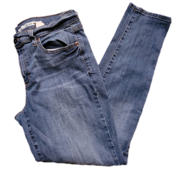 Dkny Denim - DKNY SOHO BOYFRIEND skinny jeans. Size 10/Inseam 28 inches. EXCELLENT CONDITION!